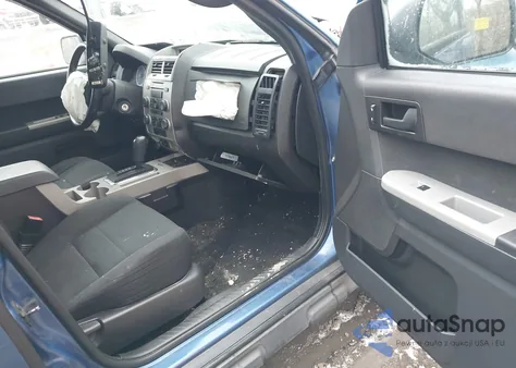 2010 Ford Escape Xlt z USA, uszkodzony, nr VIN 1FMCU0D79AKA12450